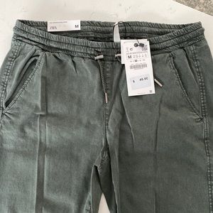 Brand new size M Zara joggers mid rise